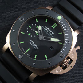パネライ  サブマーシブル PAM389 ，アジアの 21600振動
