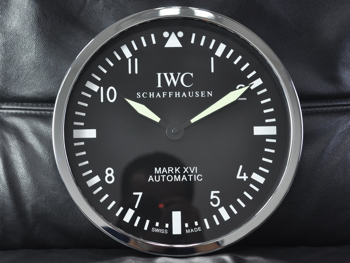 IWC萬國馬克17系列壁掛時鐘不銹鋼拋光外殼搭配機械走秒石英機芯