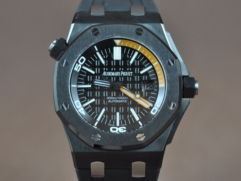 愛彼表【男性用】Royal Oak Offshore Diver皇家橡樹離岸型系列黑色PVD錶殼陶瓷圈橡膠錶帶Miyota 9015自動機芯
