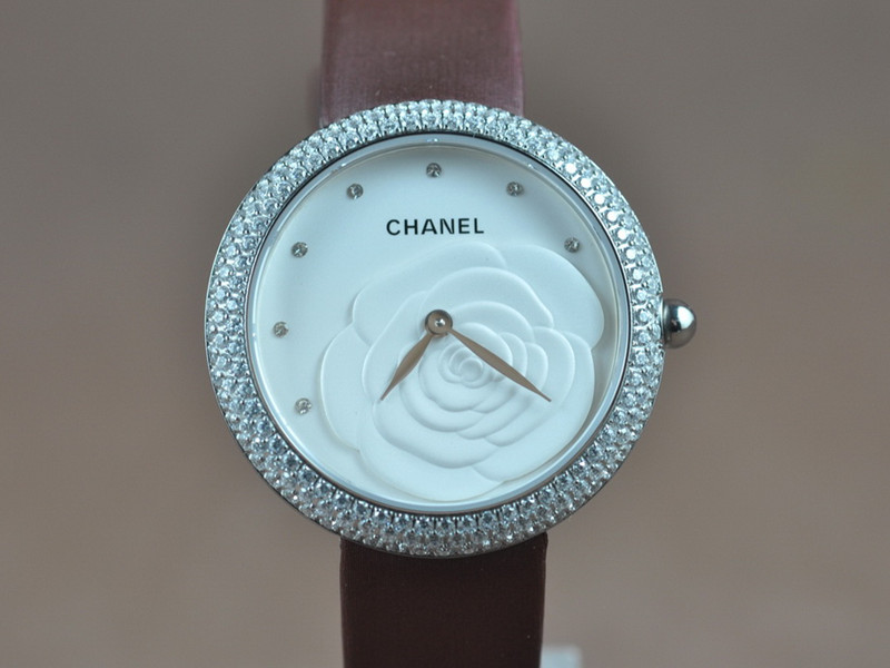 香奈兒【女性用】Mademoiselle Prive 不銹鋼錶殼鑲嵌水鑽瑞士石英機芯