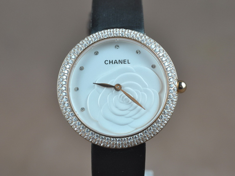 香奈兒【女性用】Mademoiselle Prive 玫瑰金錶殼鑲嵌水鑽瑞士石英機芯
