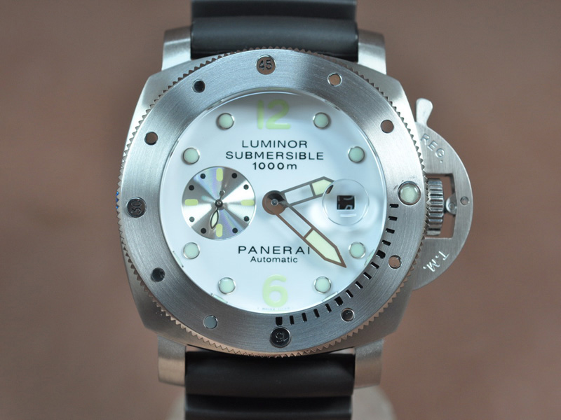 沛納海 Watches Submessible 47mm SS/RU 白 文字盤 亞洲 21J 自動機芯 搭 載