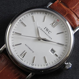 IWC スーパーコピーポルトフィーノ JAPAN MIYOTA 9015 ムーブメント搭載 高級革バンド使用